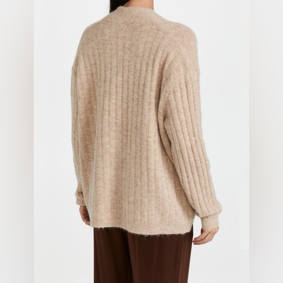 TACH CLOTHING Amira Knit Soft Wool Oversized Cardigan - Picture 4 of 13